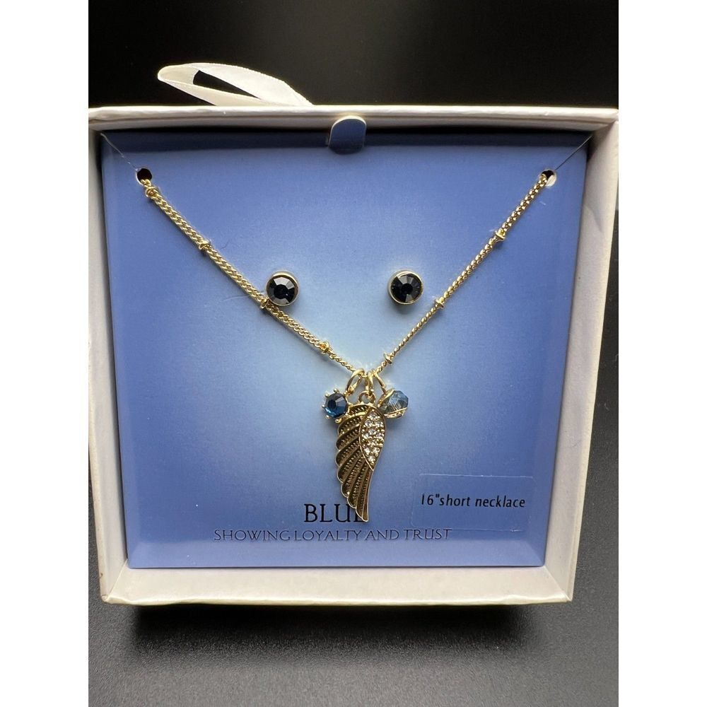 Wing Necklace and Earrings Set